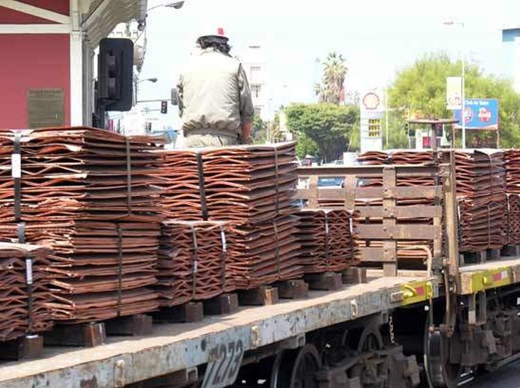  Roban cobre en tren en pleno movimiento en Antofagasta