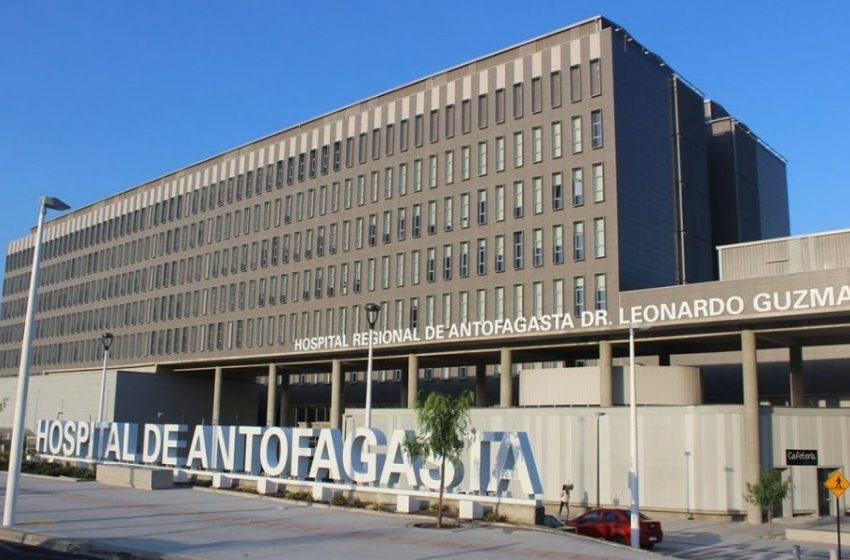  Complejo: 10 funcionarios del hospital de Antofagasta entran en cuarentena