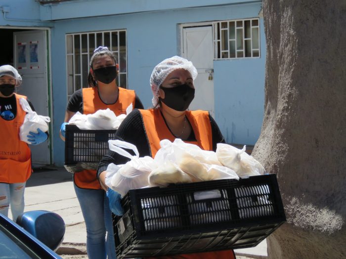  Trabajadores de SQM Salar apoyan comedores solidarios del territorio