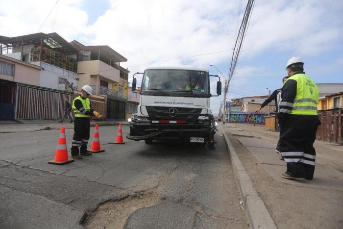  Aprueban millonaria inversión para obras de reparación de hoyos y obras barriales en Antofagasta