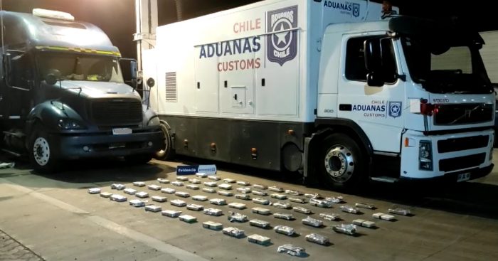  Aduana detecta más de $1.433 millones de pesos en tráfico de cocaína