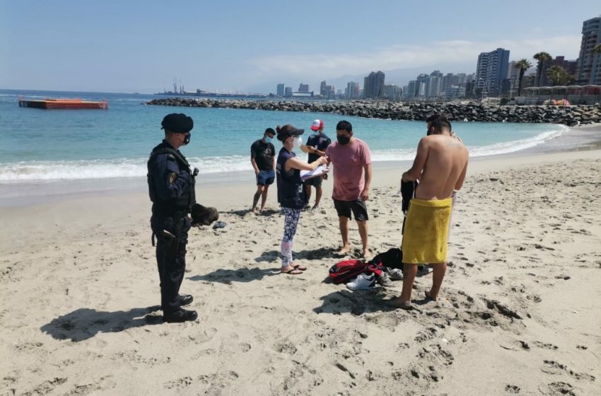  32 sumarios realizó la armada a personas que no se encontraban con permisos en el centro y playas de Antofagasta