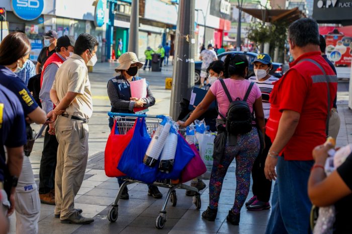  Alcalde de Antofagasta se reunió con ambulantes y llama a cumplir acuerdos para reordenar el centro