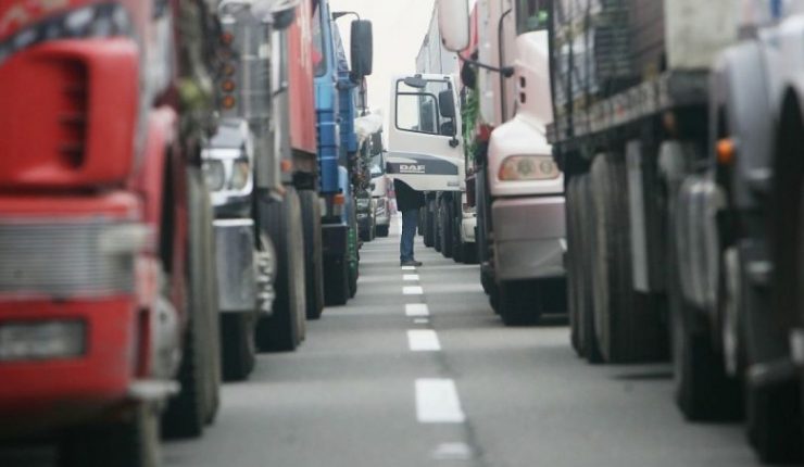  Camioneros piden ser incorporados como grupo prioritario en vacunación anticovid