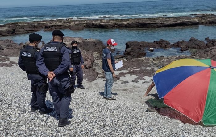  Antofagasta: Cursan 28 sumarios a personas que estaban en la playa