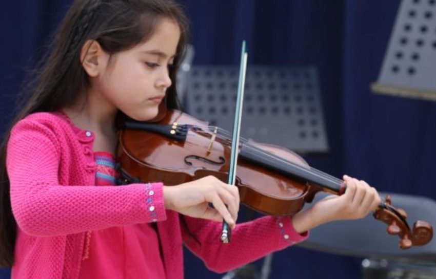  Antofagasta: Amplían plazo para postular a becas e inscripciones en escuelas artísticas