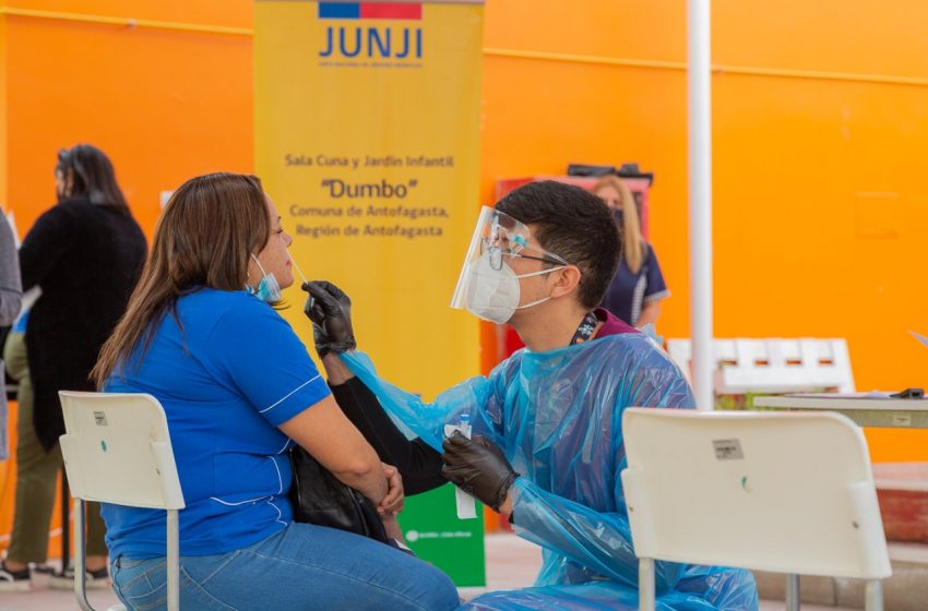  Más de 300 funcionarias y funcionarios Junji fueron testeados en su reingreso a las aulas