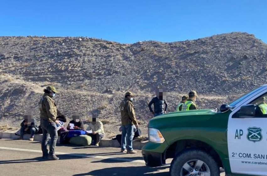  Trasladaban a 17 ciudadanos bolivianos en taxis en la región de Antofagasta