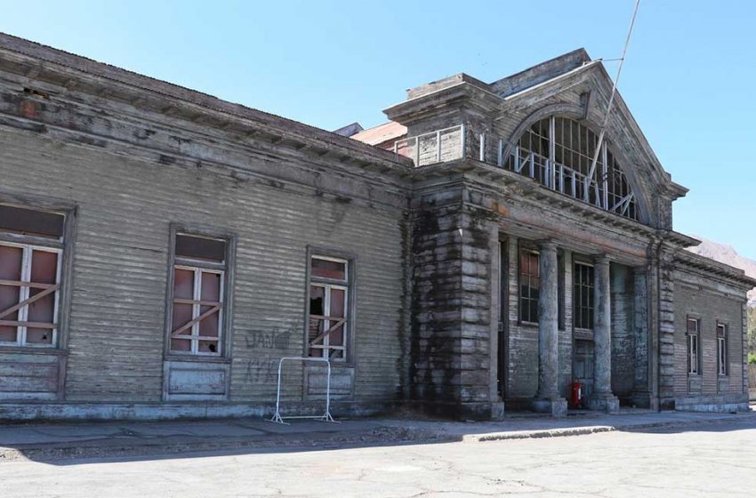  Autoridades visitan conjunto ferroviario Patio Sur de Antofagasta a la espera de su declaratoria como Monumento Nacional