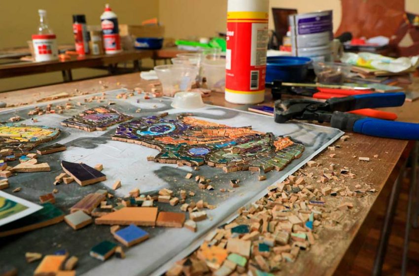  Talleres de mosaico buscan fortalecer la identidad cultural en Antofagasta