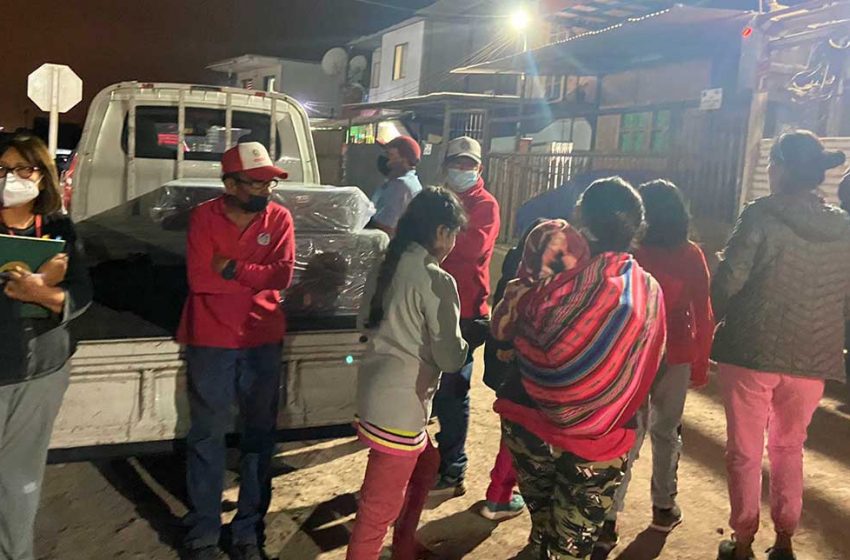  Municipio entregó ayuda social a familias afectadas por incendio en campamento de Antofagasta