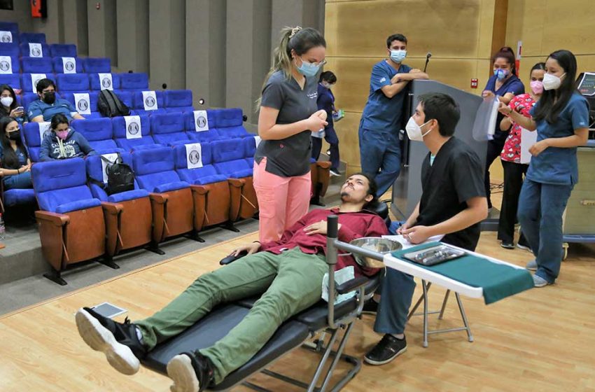  Antofagasta: capacitación abordó manejo de emergencias médicas durante tratamientos odontológicos