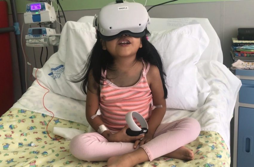  Niños de la UCI y oncología del Hospital Regional de Antofagasta usan realidad virtual para mejorar su calidad de vida