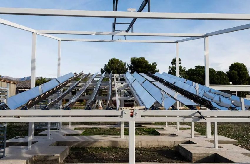  UA desarrolla captador solar que ajusta posición de sus espejos para mayor eficiencia