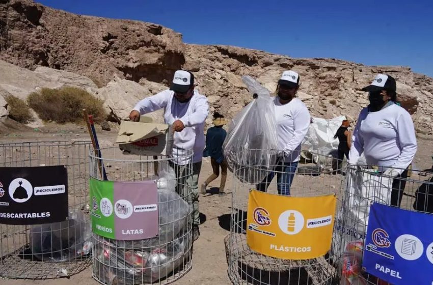  Con limpieza en Laguna de Los Patos Minera El Abra celebró mes del voluntariado Corporativo