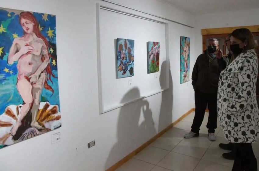  En Estación Fotógrafo de Cerros: artista finlandesa debuta en Antofagasta con exposición abierta a la comunidad