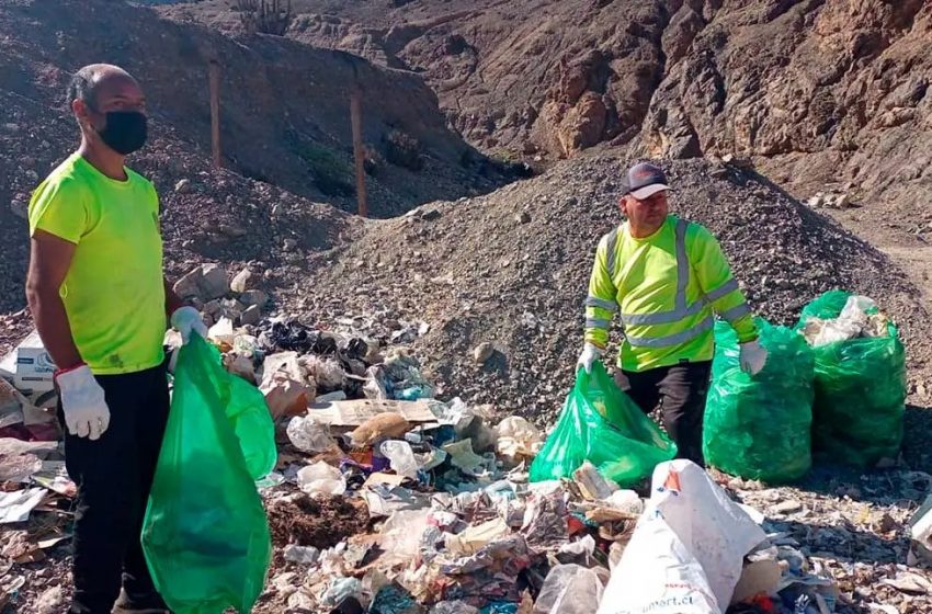  Taltal: retiran cerca de 20 toneladas de basura de Quebrada Las Tipias
