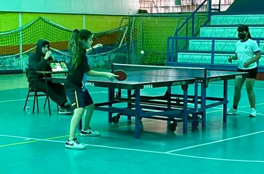  Estudiantes de Antofagasta y Tocopilla representarán a la región en final nacional de tenis de mesa