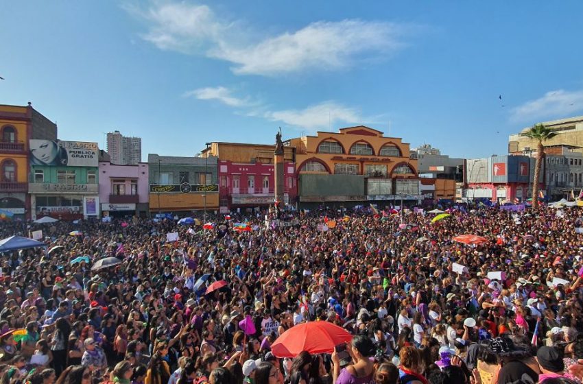  Agrupaciones de mujeres anuncian marchas en la región de Antofagasta por el 8M