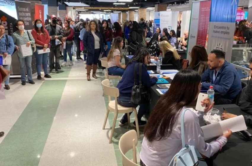  Más de 20 empresas serán parte de importante feria laboral que se realizará en Antofagasta