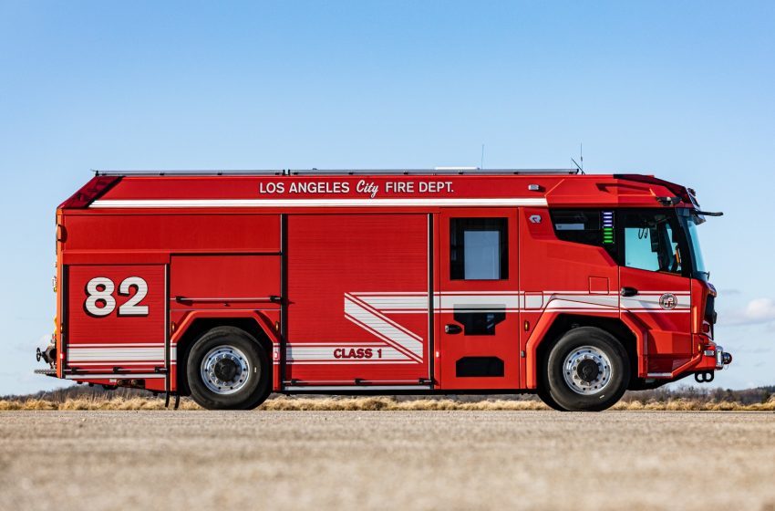  El plan para que Chile reciba el primer carro de bomberos eléctrico de Sudamérica