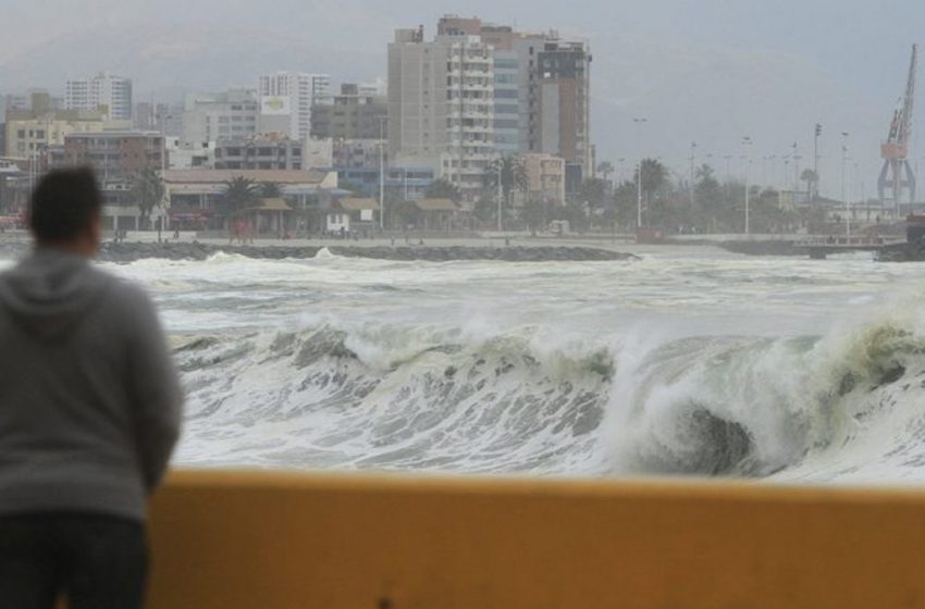  Nuevas marejadas previstas en la Región de Antofagasta desde mañana hasta el domingo