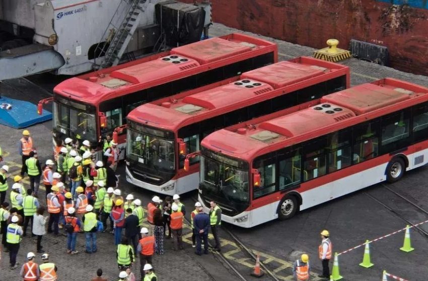Desembarcan 40 buses eléctricos que se incorporarán a recorridos en Antofagasta