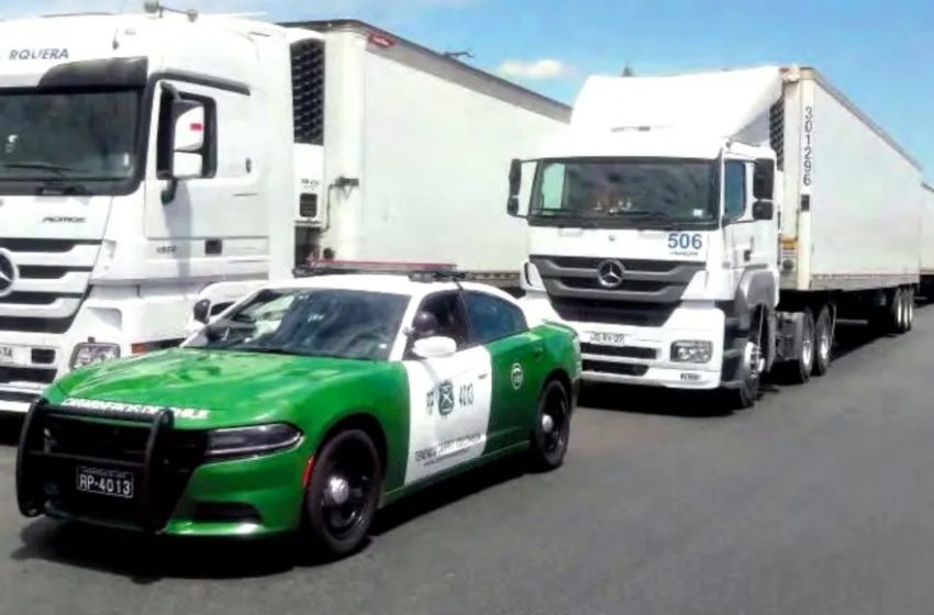  Carabineros ya no escoltará a camiones con sobrecarga que circulan por rutas de la región de Antofagasta