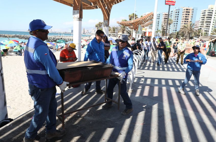  Alcalde fiscaliza comercio irregular en Playa Balneario Municipal