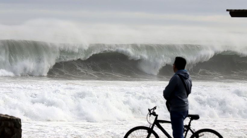  Alerta por marejadas durante cuatro días en la costa de Antofagasta