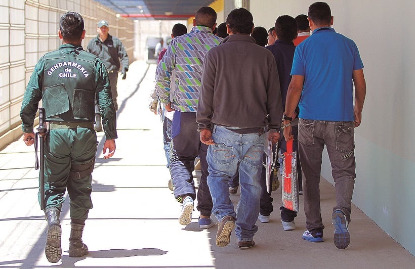  Desbordamiento carcelario: Más de 200 reclusos serán trasladados a la cárcel concesionada de Antofagasta