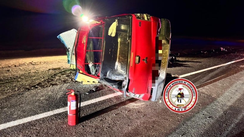  Tragedia en la ruta de Antofagasta: Mujer y niña fallecen en accidente de tránsito