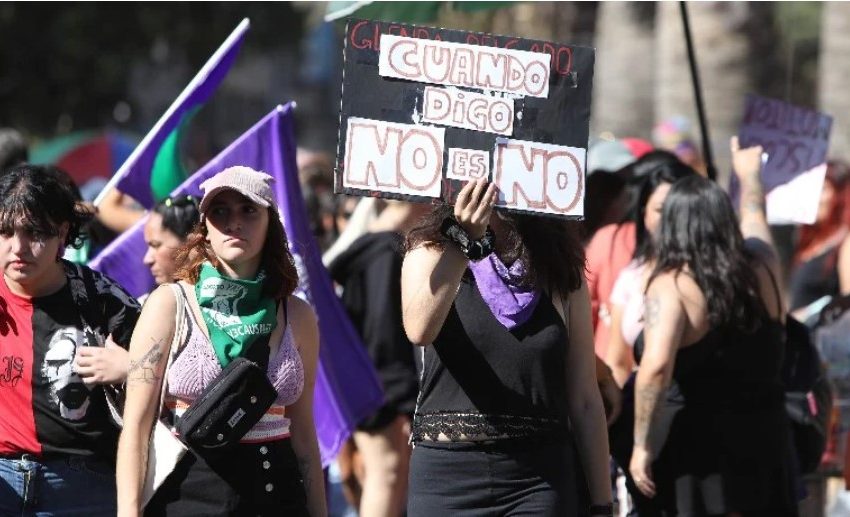  Coordinadora 8M anuncia marcha y “pañuelazo” para conmemorar el Día Internacional de la Mujer en Antofagasta