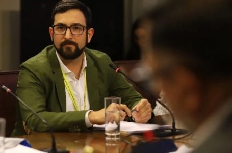 Miguel Crispi deberá comparecer nuevamente ante Comisión Investigadora por Caso Convenios
