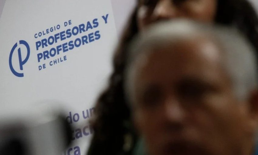 Profesores de Antofagasta se suman al paro nacional para exigir medidas contra el acoso escolar