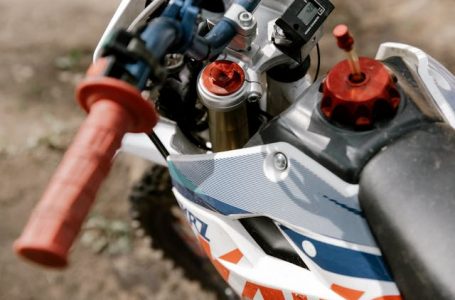 Motociclista resulta lesionado tras colisión con vehículo menor en sector norte de Antofagasta