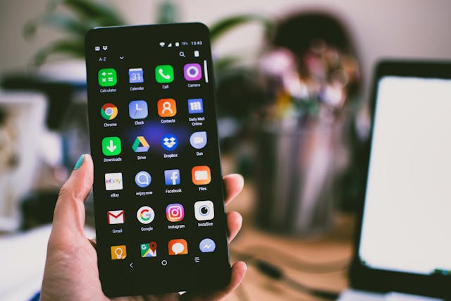  Redes sociales y consumo: cómo cambian los hábitos de compra