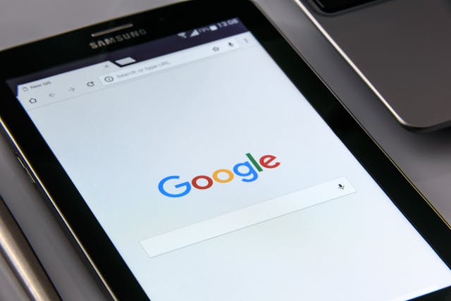 Google y Chile firman proyecto cable submarino trans-pacífico