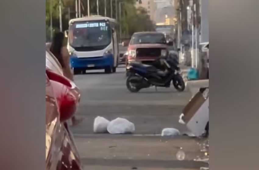  VIDEO. Insólito episodio en Antofagasta: mujer desnuda protagoniza disturbios en el centro de la ciudad