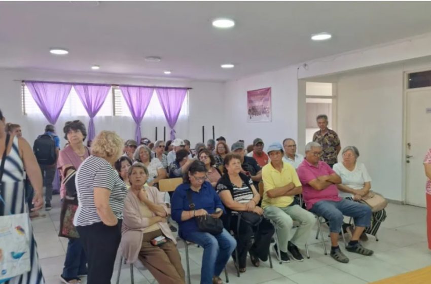  Más de 500 adultos mayores ya cuentan con tarjeta para pagar transporte público en Antofagasta