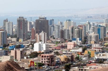 Chile figura entre los países con mayor polución urbana en la región: así está hoy la calidad del aire en Antofagasta