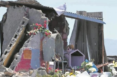 Destruyen parcialmente histórica animita en Antofagasta tras fatal accidente en la costanera