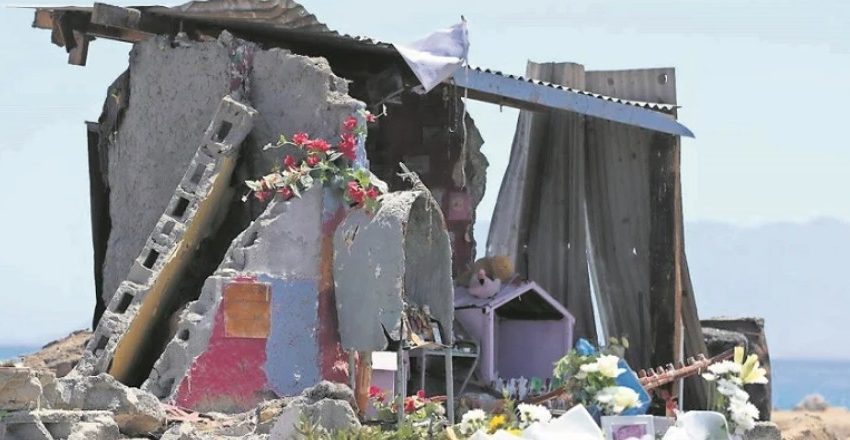  Destruyen parcialmente histórica animita en Antofagasta tras fatal accidente en la costanera