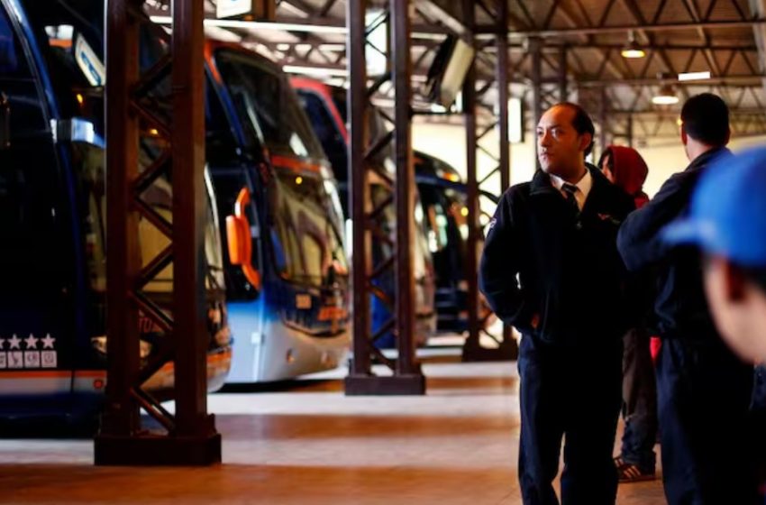  Inflación en Chile sube con fuerza impulsada por el alza de combustibles