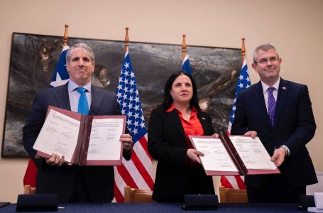 Chile firma acuerdo con Departamento de Estado de EEUU. para combatir crimen organizado junto al FBI
