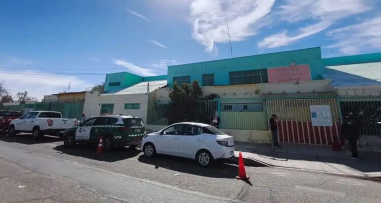  Sujeto es arrestado tras intimidar con cuchillo en centro de salud de Calama