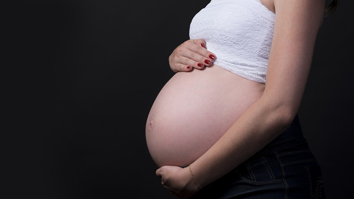  Antofagasta y Tarapacá aparecen entre las regiones con más embarazo adolescente del país