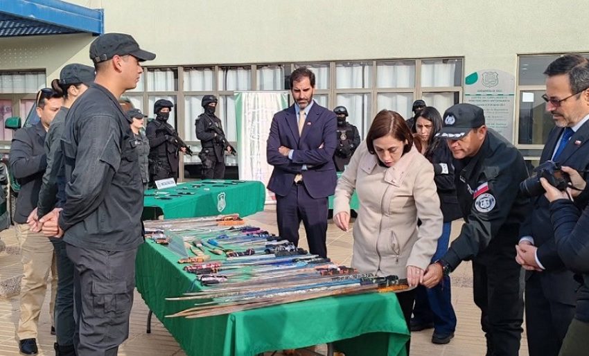  Allanamiento en cárcel de Antofagasta permite incautar más de 100 armas hechizas y artículos prohibidos
