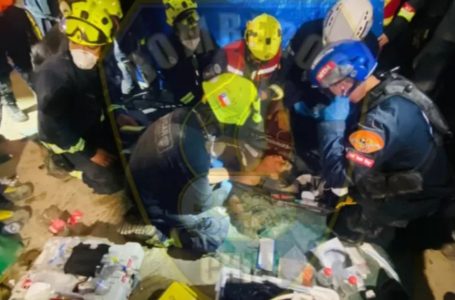 Milagro en Venezuela: Bomberos de Chile rescatan a hombre tras ocho días bajo escombros