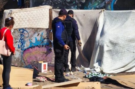 Retiran más de diez rucos y cerca de 100 toneladas de basura en operativo en Antofagasta